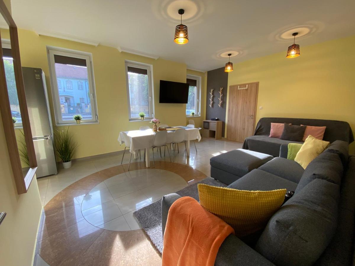 Nest1 Apartments Кестхей Екстер'єр фото