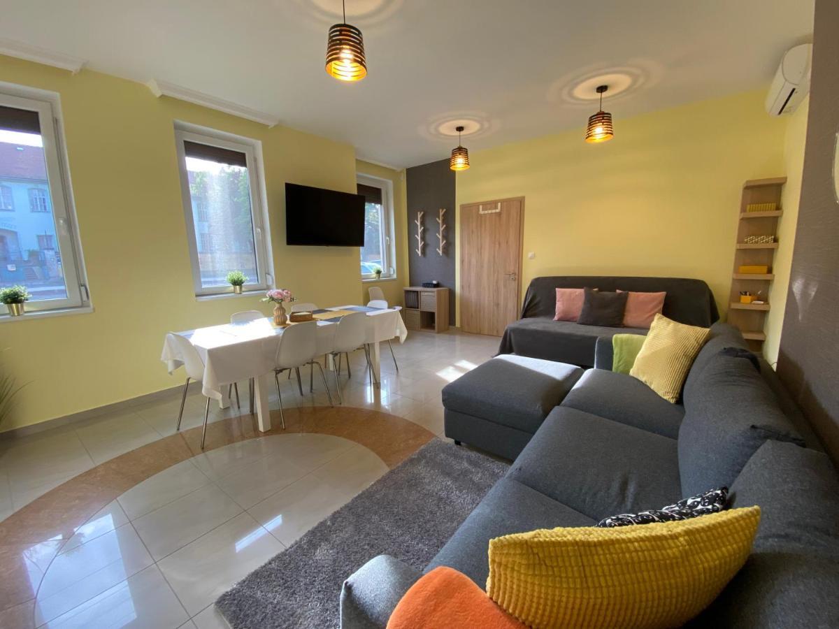 Nest1 Apartments Кестхей Екстер'єр фото