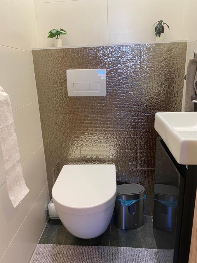 Nest1 Apartments Кестхей Екстер'єр фото